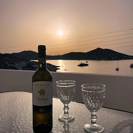 Holiday home Linardo's Cycladic House