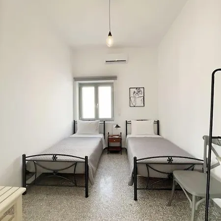 Linardo's Cycladic House *