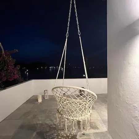 Linardo's Cycladic House ナウサ