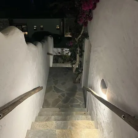 Linardo's Cycladic House ナウサ