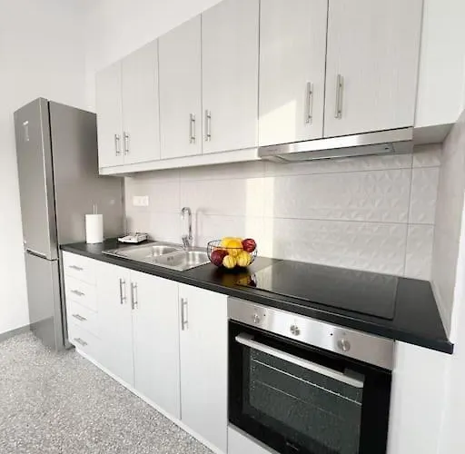 Linardo's Cycladic House ナウサ