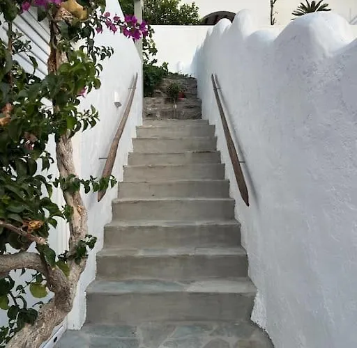 Tatil Evi Linardo's Cycladic House *