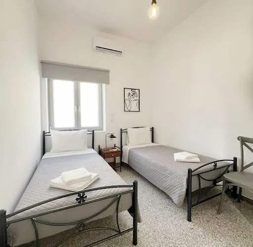 Linardo's Cycladic House 別荘 ナウサ